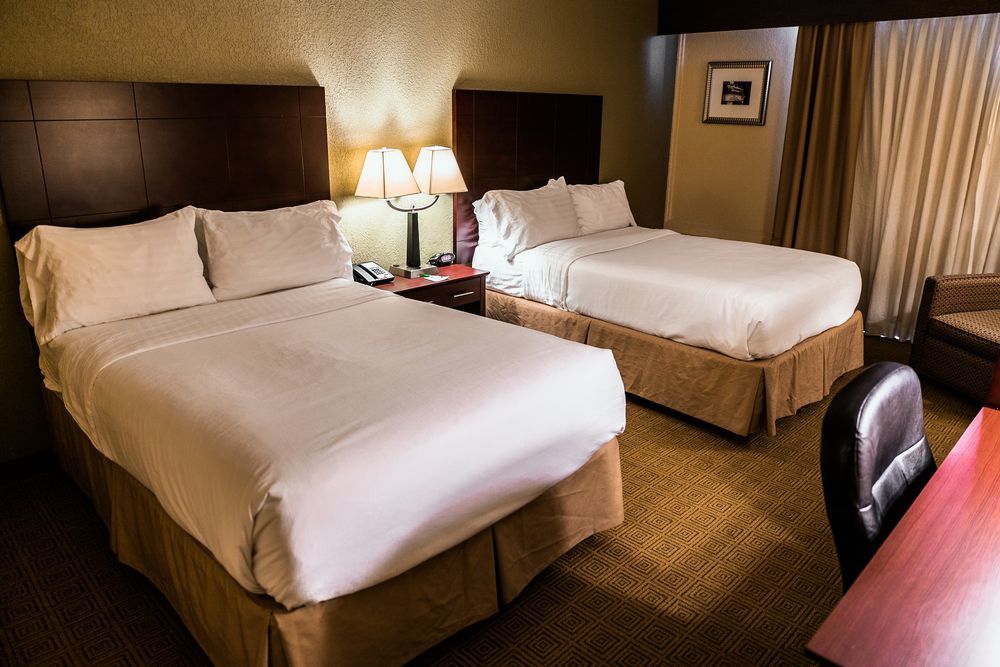 Holiday Inn South Plainfield-Piscataway By Ihg Exterior foto